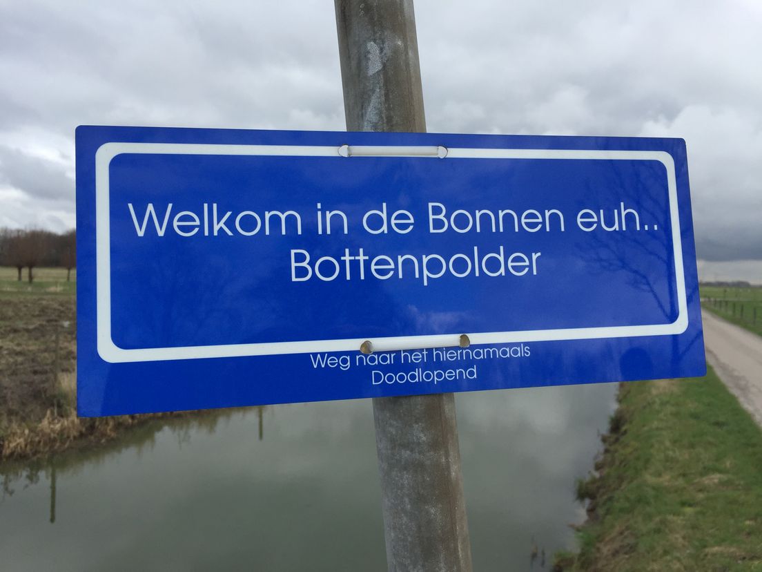 De actiegroep heeft protestborden geplaatst