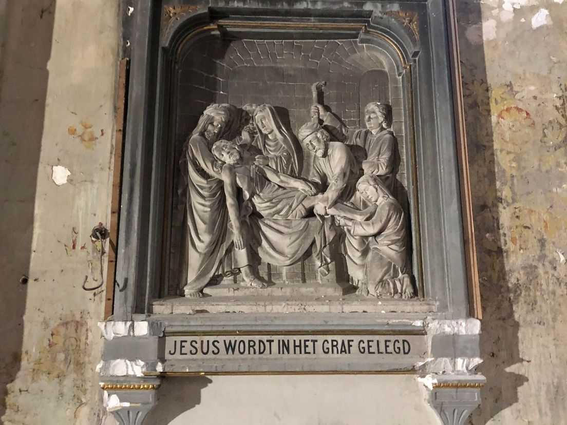 Achter de dichtgetimmerde muren van Bibelot zaten enkele historische tableaus verborgen