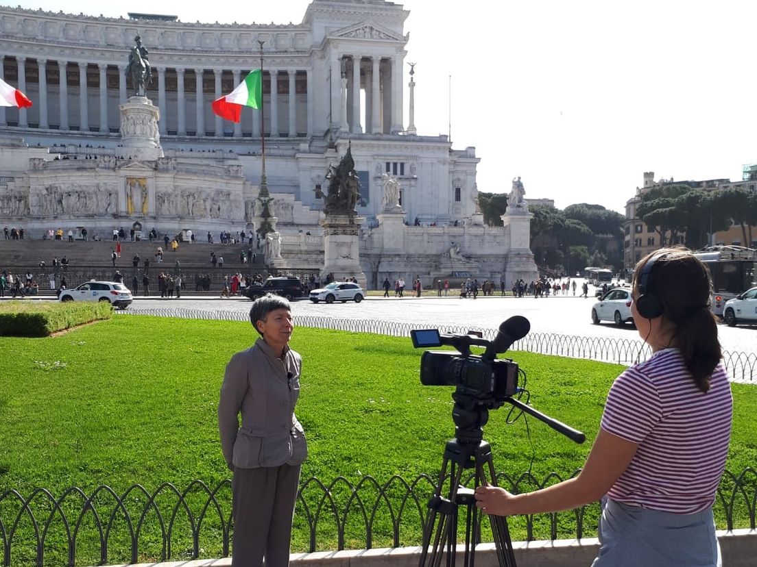 Opnames in Rome voor het Monument van Victor Emanuel II (Rechten: RTV Drenthe / Annelies Hemeltjen)