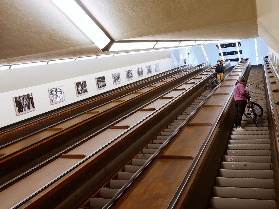 Om de link tussen het Koninklijk Huis en Rotterdam te laten zien organiseert Ook van Jou! (de kwartiermakers van een vernieuwd Rotterdams Stadsmuseum) een Koninklijke expositie in de Maastunnel