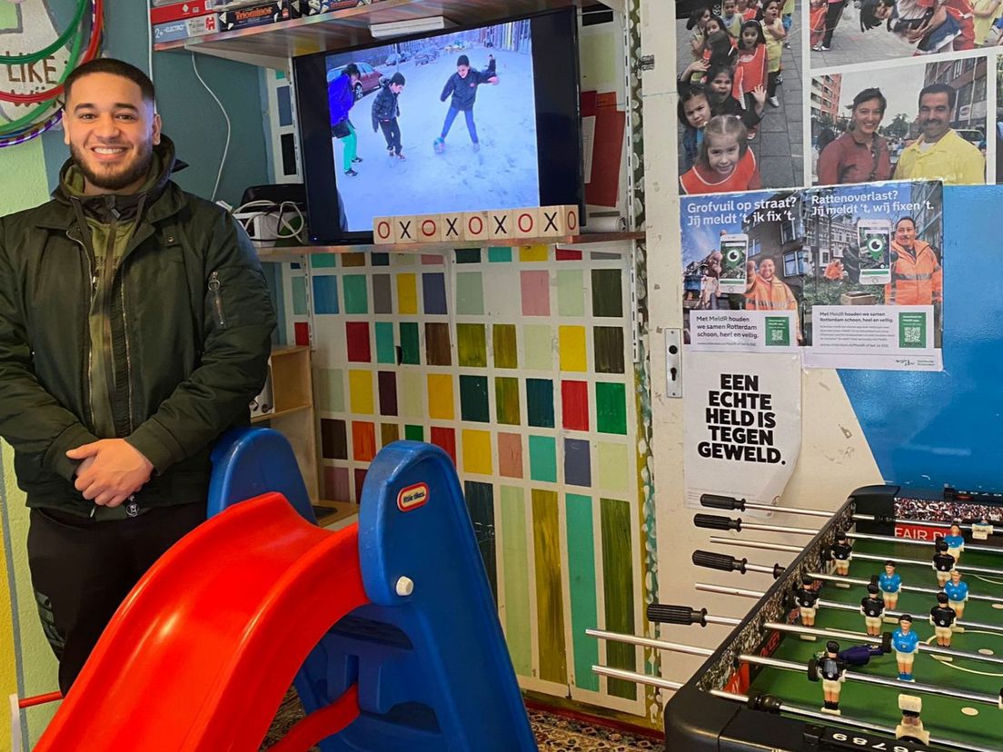 Schoonzoon en YouTuber Youssouf zet zich hard in voor Meester Mo