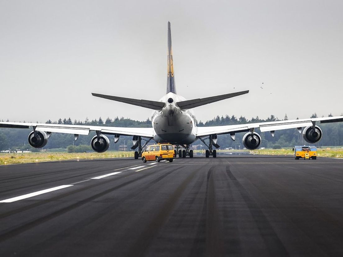 Partijen voor rechter: stijgen grote Boeings straks probleemloos op vanaf Twente Airport?