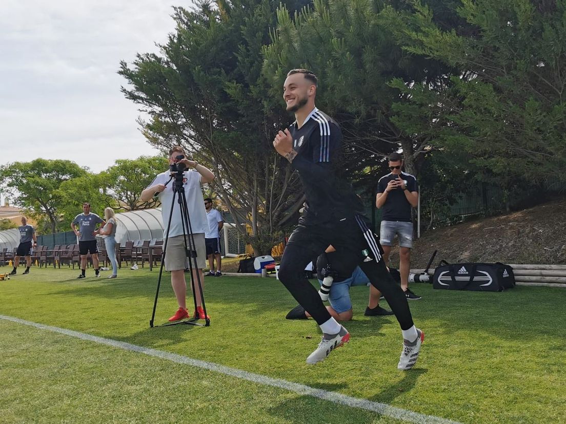 Justin Bijlow traint in Portugal
