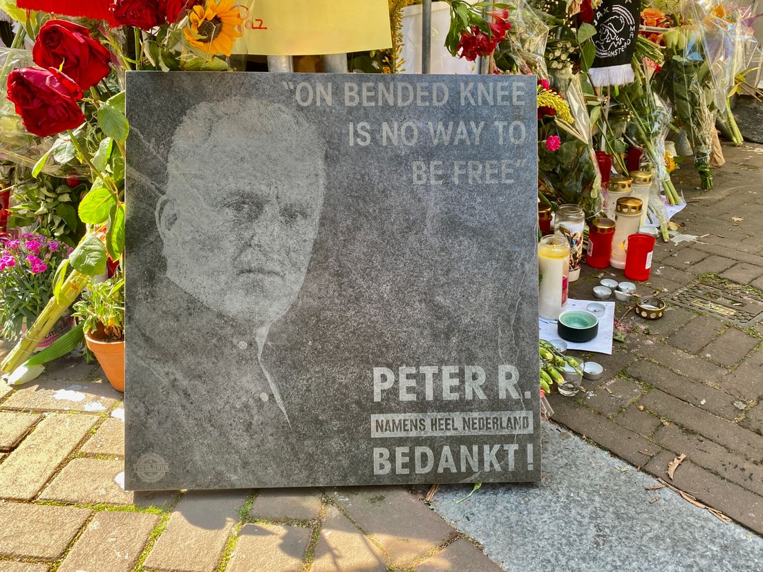 Gedenksteen voor Peter R de Vries
