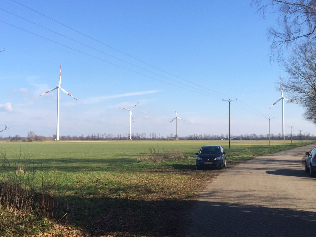 Windmolens net over de grens bij Coevorden (Rechten: archief RTV Drenthe)