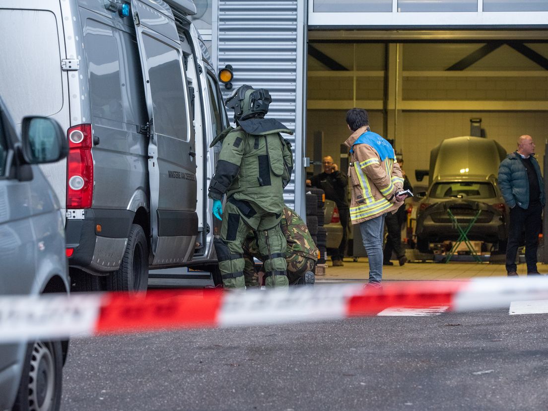 Donderdag werden bombrieven waarop stond dat ze vanaf het CIB kwamen, afgeleverd bij onder andere een Rotterdamse autodealer.
