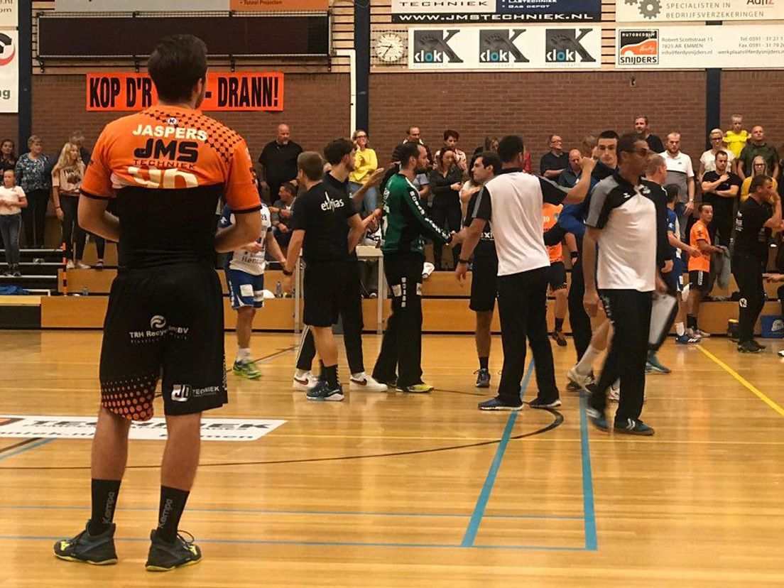 René Jaspers druipt af (Rechten: RTV Drenthe/Stijn Steenhuis)
