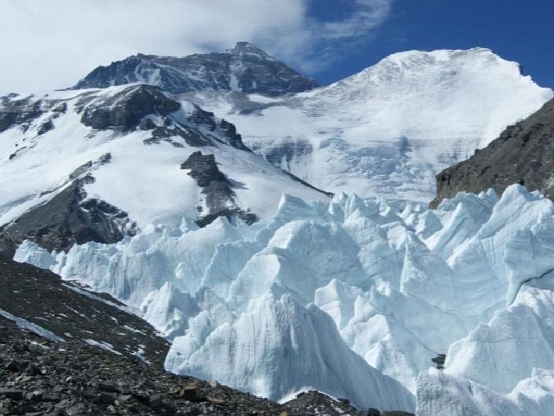 Lichaam van klimmer Eric Arnold van Mount Everest gehaald Rijnmond