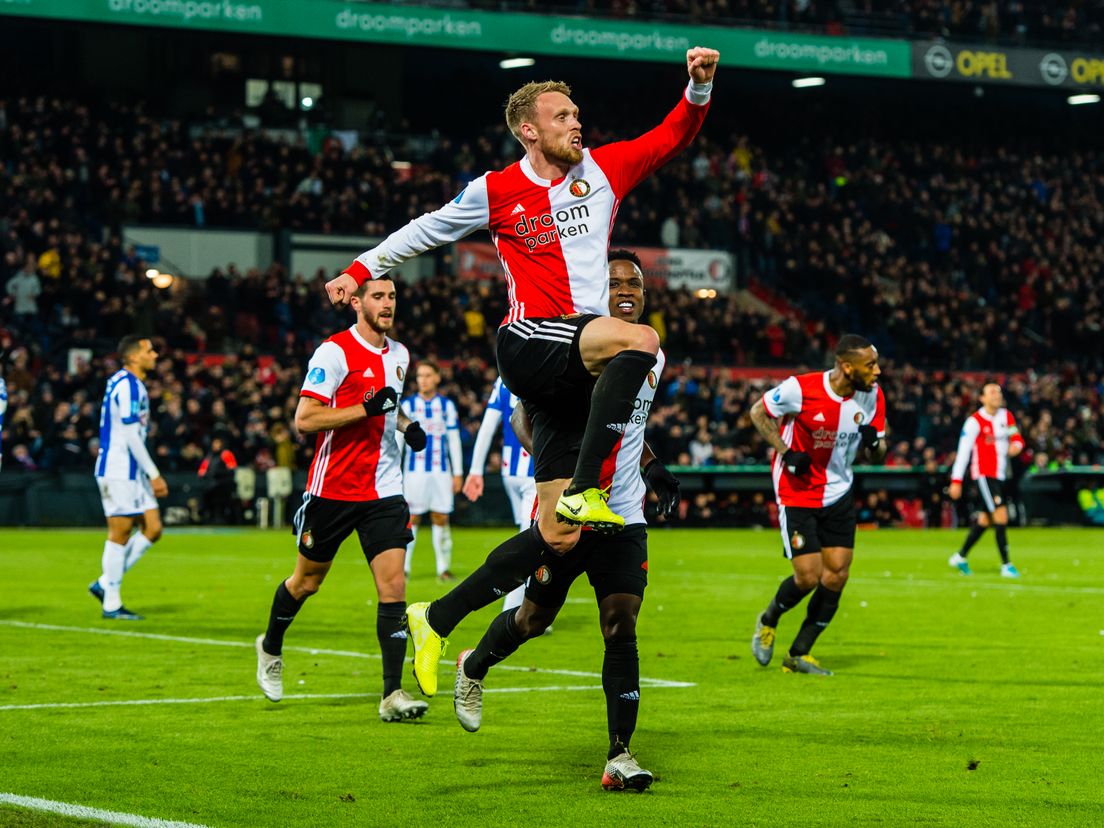 Nicolai Jørgensen viert zijn goal voor Feyenoord tegen sc Heerenveen in januari 2020