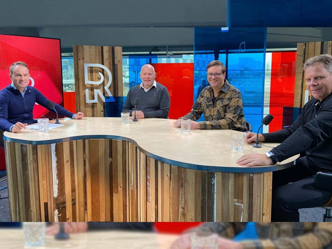 FC Rijnmond met van links naar rechts: Bart Nolles, Hans de Zeeuw, Dennis van Eersel en Harry van der Laan