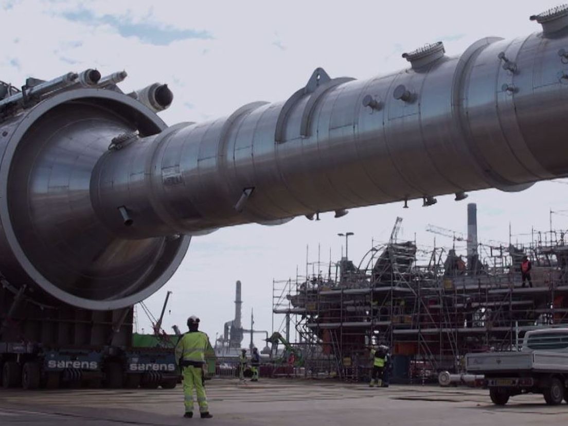 De nieuwe vacuüm fractionatietoren van Exxon Mobil