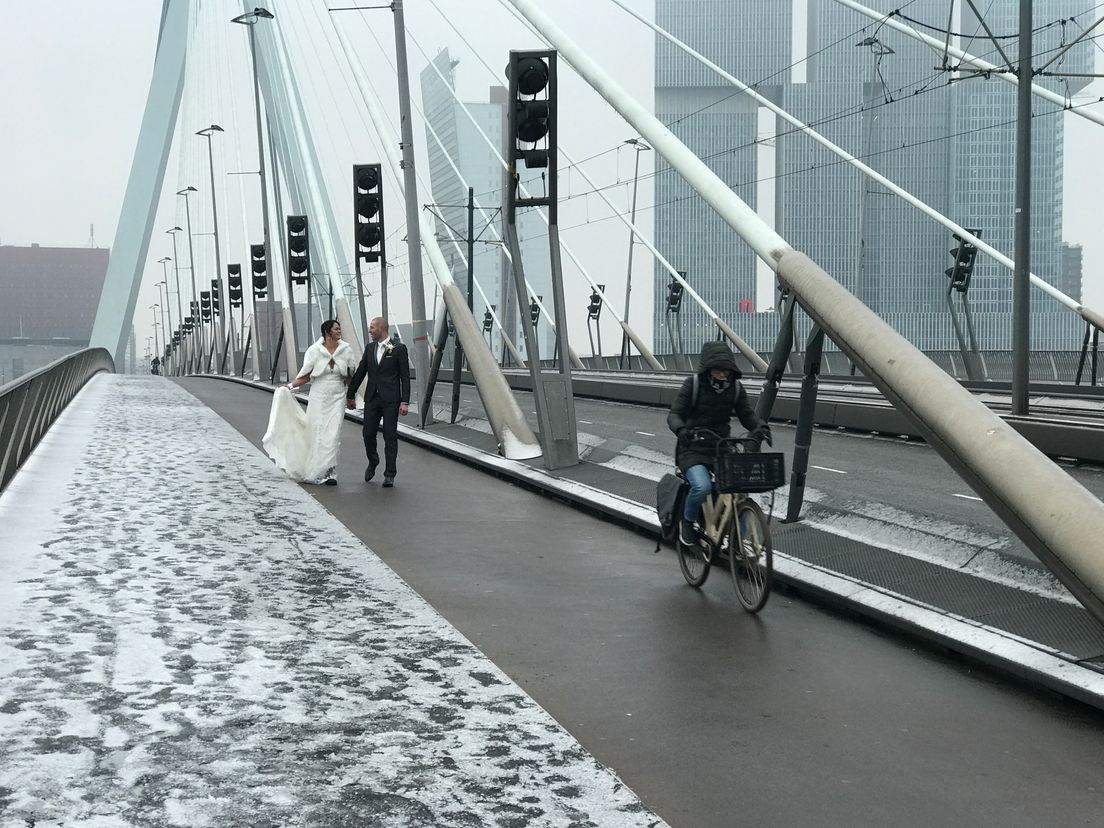 Koppel op Erasmusbrug