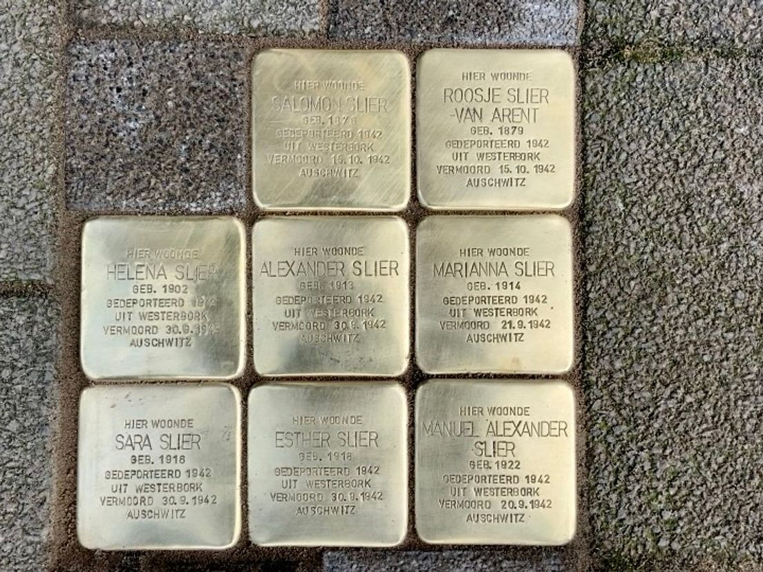 Stolpersteine op het Noordereiland voor het gezin Slier