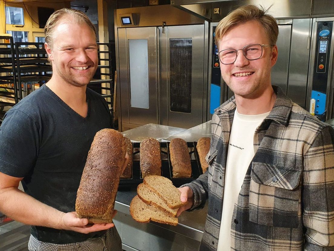 Hennepbrood in de schappen van bakker: 'Smaakt als gewoon brood'