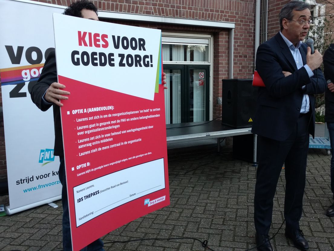 Medewerkers van Laurens tijdens een demonstratie