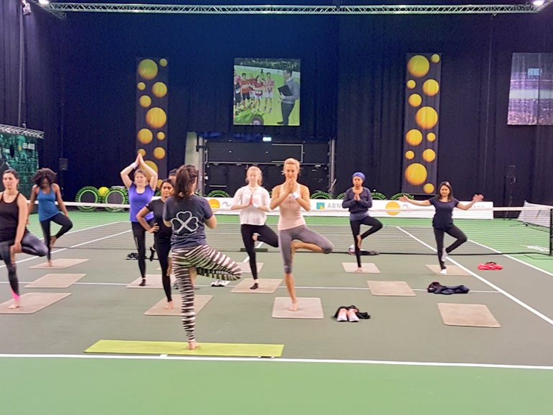 Yoga in Ahoy