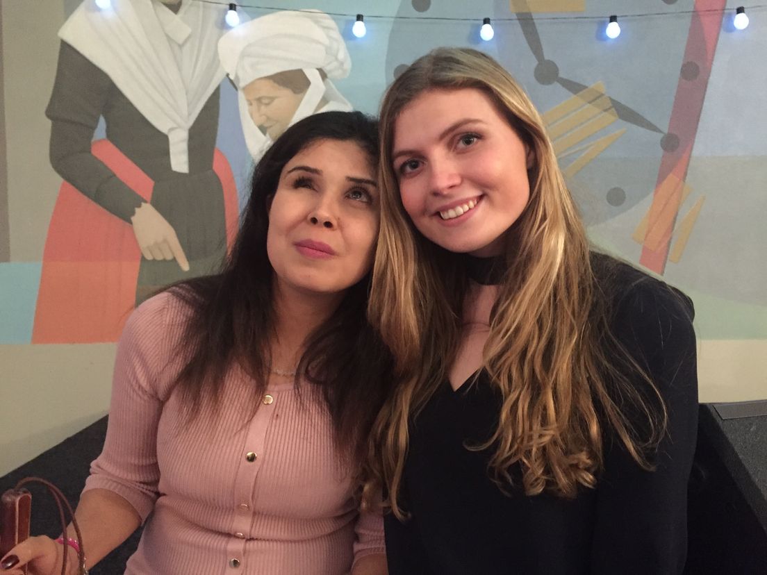 Amany Shalha en Sophie van Hasselt