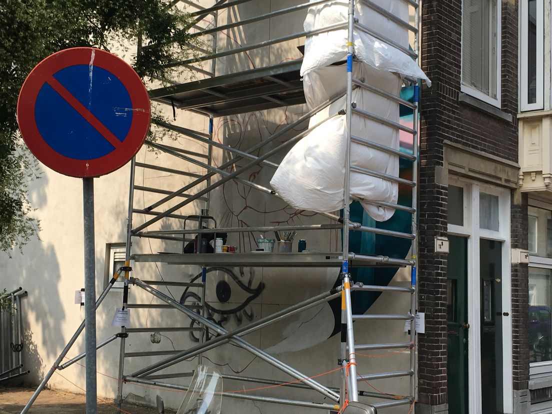 Muurschildering op de hoek van de Zuidhoek en de Voornsestraat