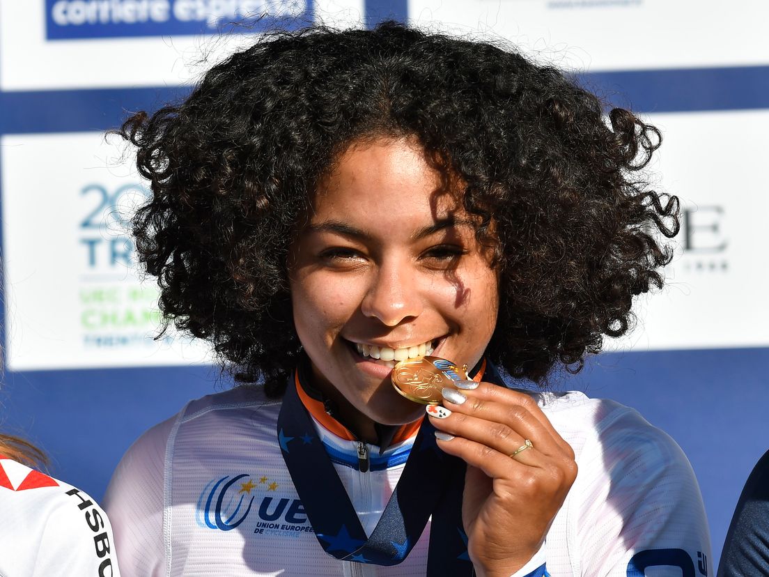 Ceylin del Carmen Alvarado na het winnen van de gouden medaille in Silvelle.