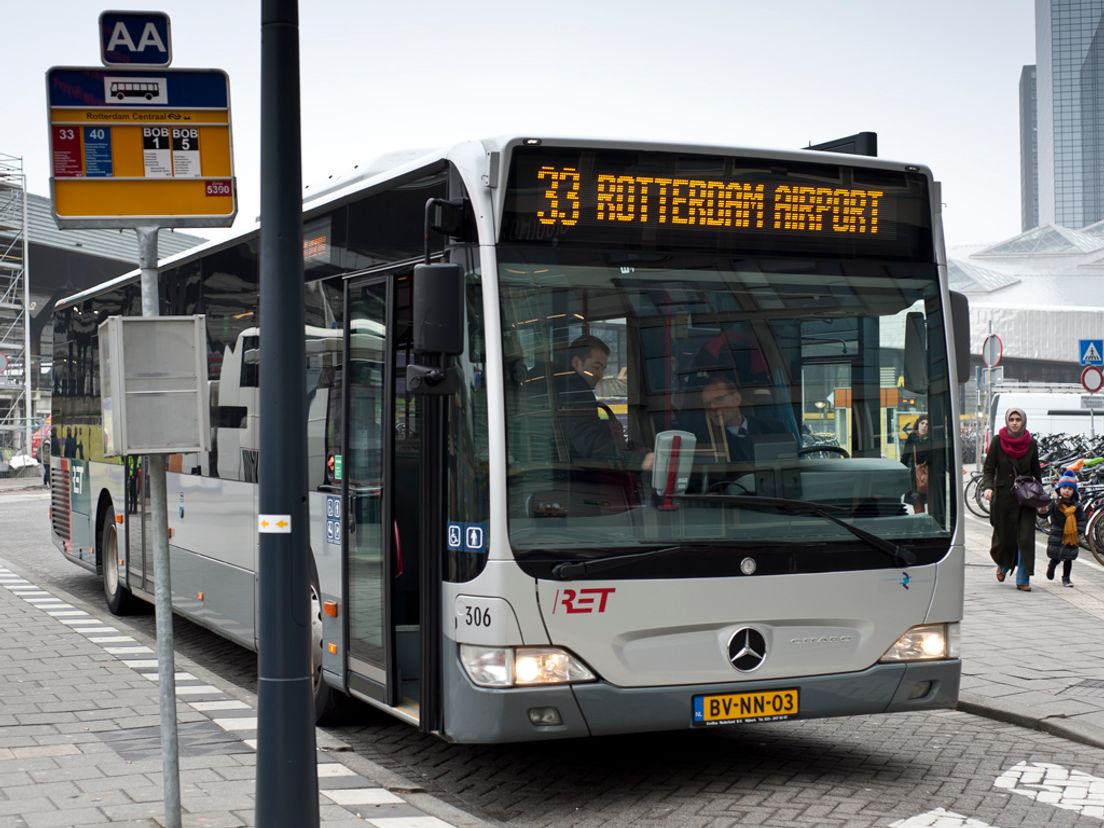 RET bus lijn 33 Rotterdam Airport Fotografie Roald Sekeris