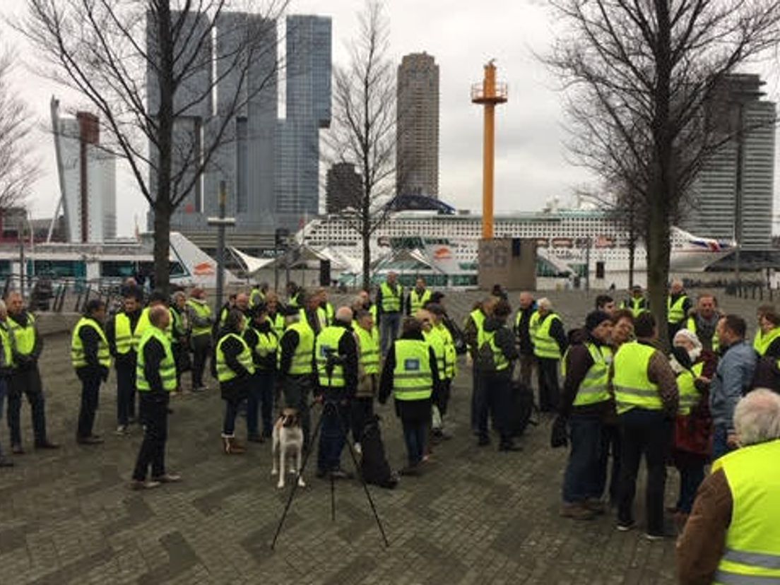 Demonstratie gele hesjes in Rotterdam