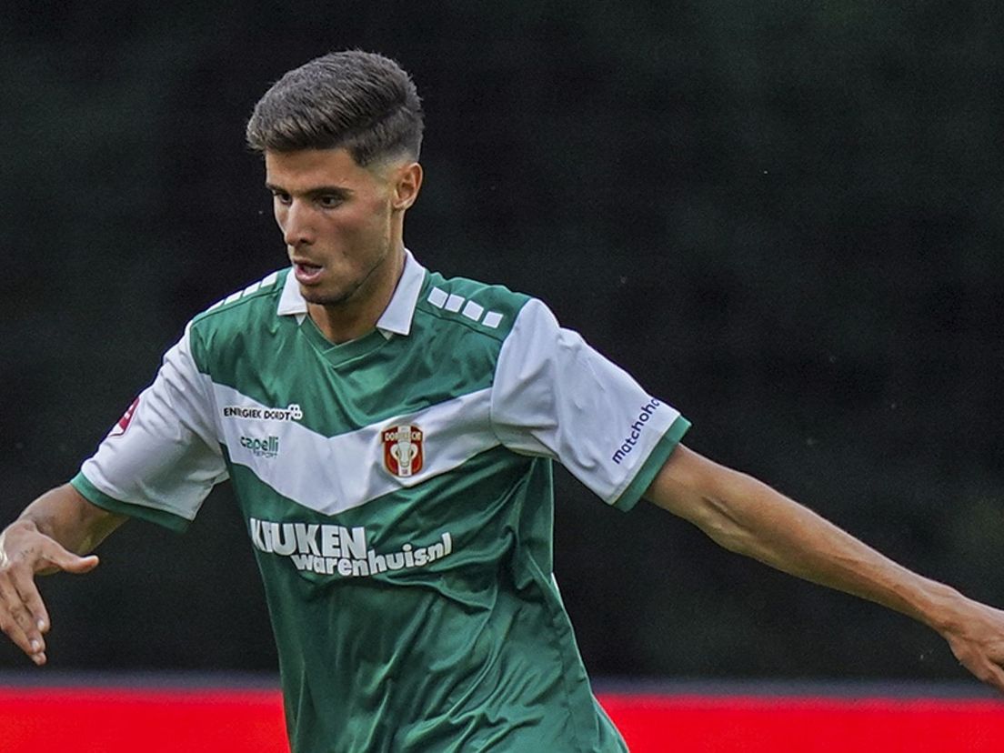 Anouar El Azzouzi vertolkte een negatieve en positieve hoofdrol bij FC Dordrecht tegen Jong FC Utrecht