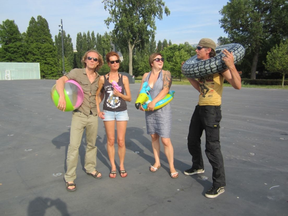 De actievoerders voor de fontein op de Museumparkgarage