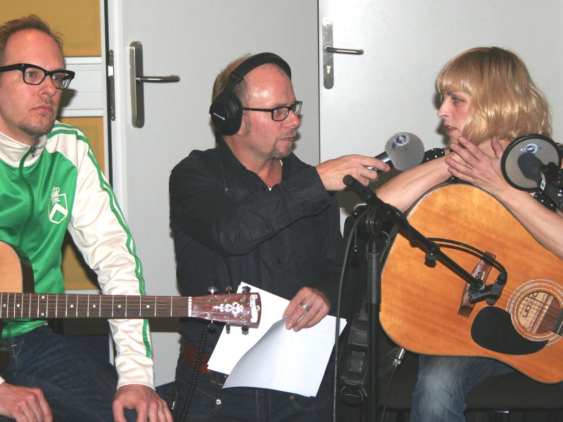 Bettie Serveert LIVE in Branie voor Twee