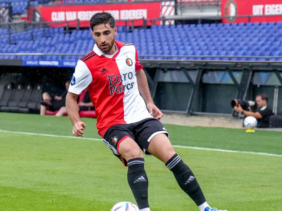 Feyenoord wint besloten oefenduel met 5-0 van FC Dordrecht