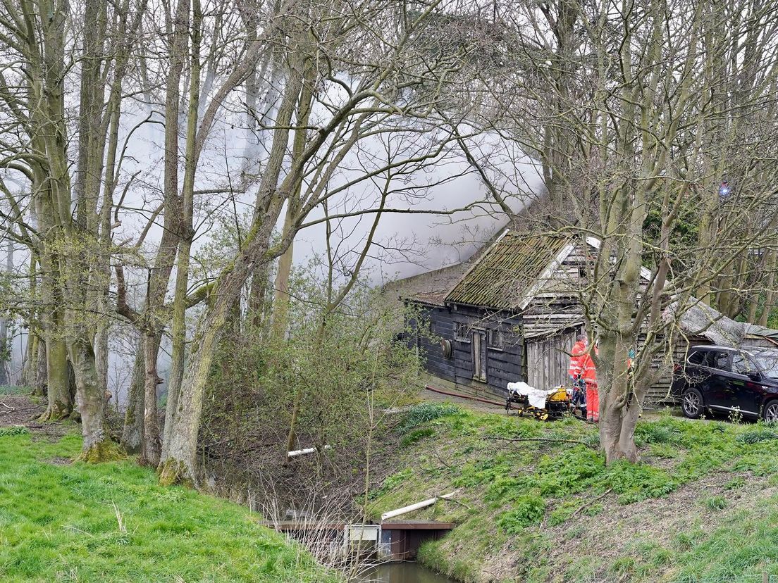 Bij de brand kwam veel rook vrij