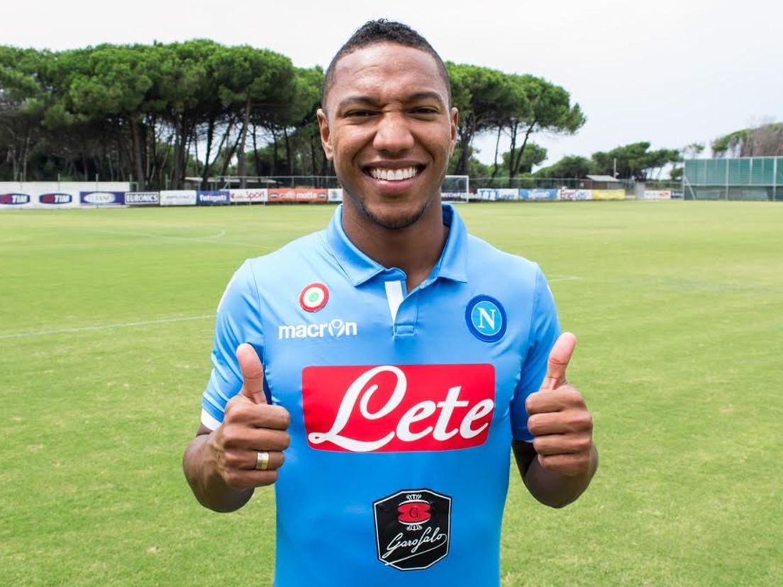 Jonathan de Guzman in het shirt van Napoli