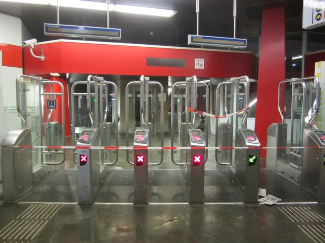 Metrostation Kralingse Zoom afgesloten voor reizigers