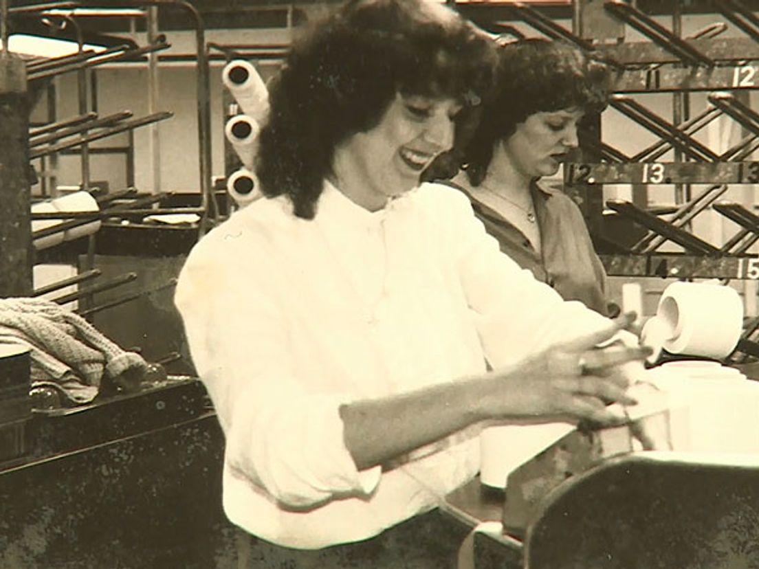 Medewerkers aan het werk in de fabriek van DuPont