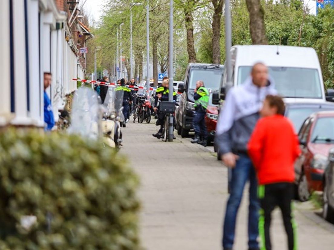 15-jarige jongen op straat in Rotterdam-Overschie neergestoken