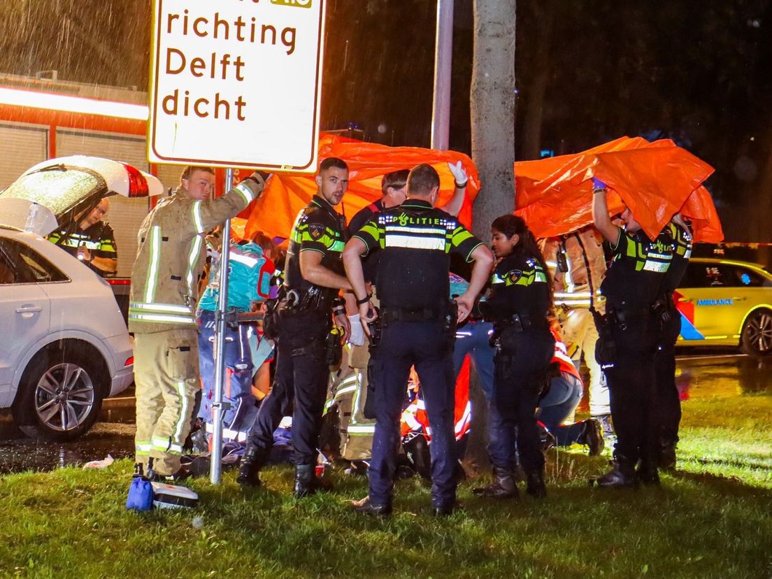 De automobilist overleed na een ongeluk op de Matlingeweg in Rotterdam-West