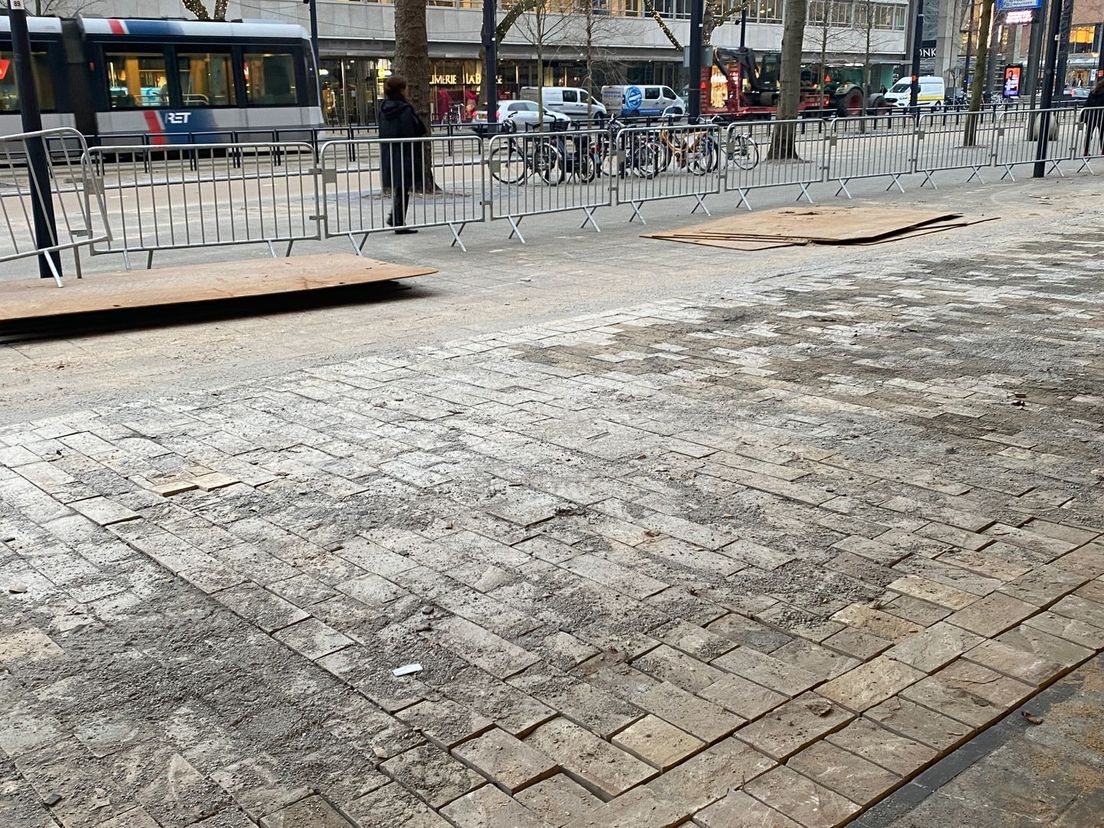 Keien Coolsingel eindelijk geleverd