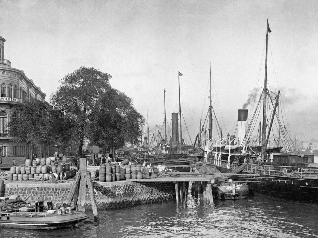 Willemskade 1899: bron stadsarchief Rotterdam & Koninklijk archief