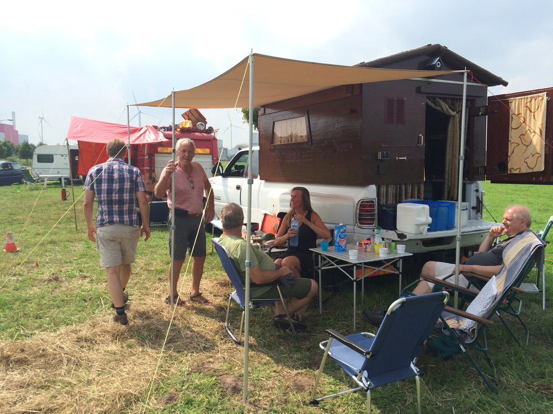 Vier caravans (Rechten: RTV Drenthe / Hugo Boogaerdt)