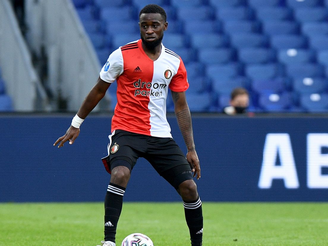 Lutsharel Geertruida zette Feyenoord uit een hoekschop op voorsprong tegen FC Groningen (VK Sportphoto/Yannick Verhoeven)