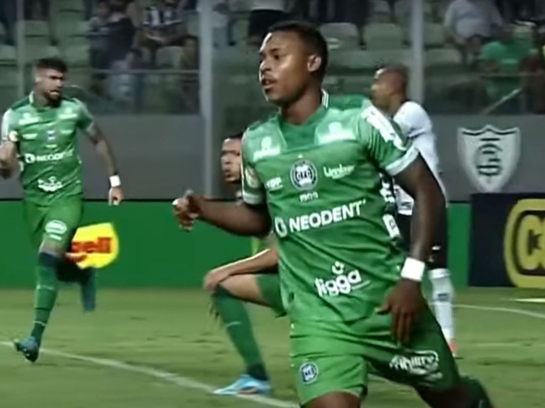 Igor Paixão bij zijn oude club Coritiba