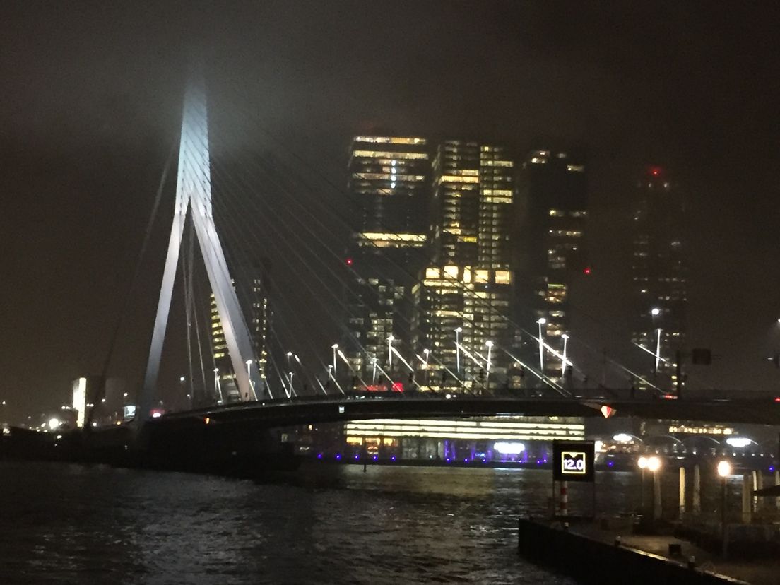 Erasmusbrug enkele nachten dicht