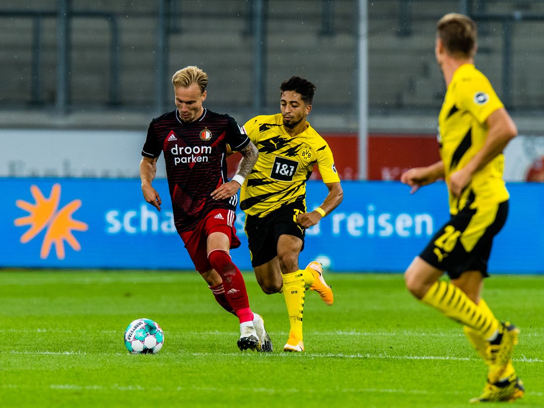 Mark Diemers tijdens het oefenduel met Borussia Dortmund (VK Sportphoto)