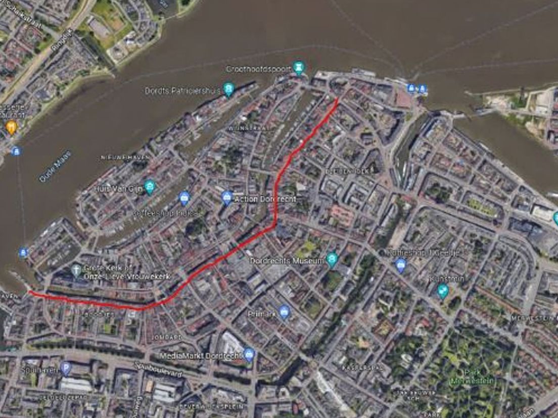 Vloedschotten moeten het deel van Dordrecht beneden de rode lijn beschermen tegen hoog water