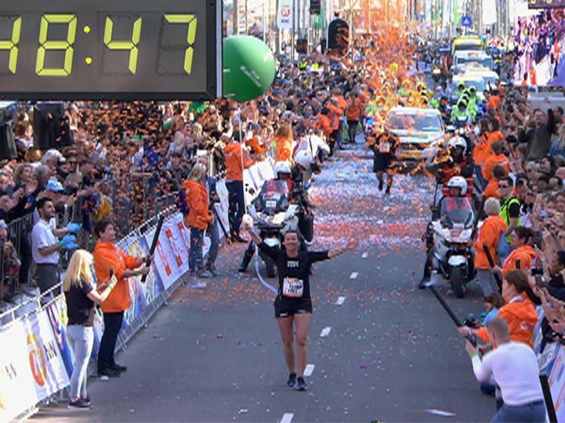 Esther Pieterse was Laatste Loper bij Marathon Rotterdam 2019