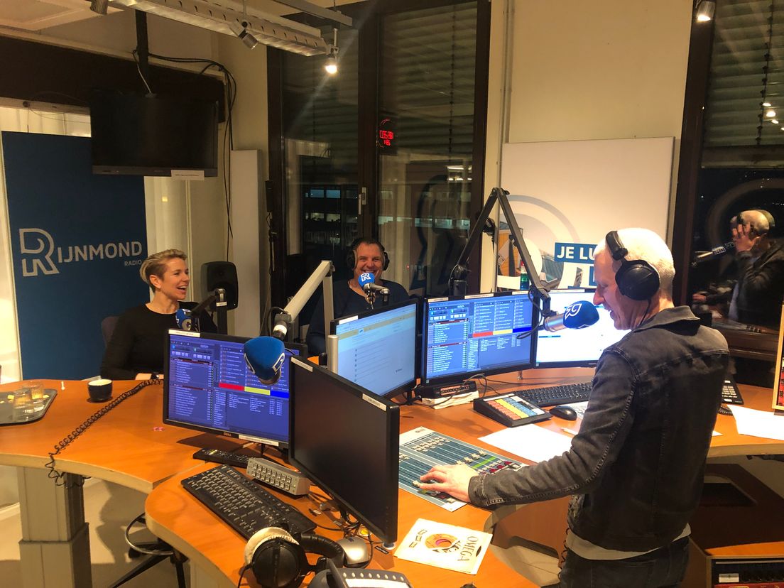 Hessel en Tess in de studio van Radio Rijnmond, 6 februari 2020