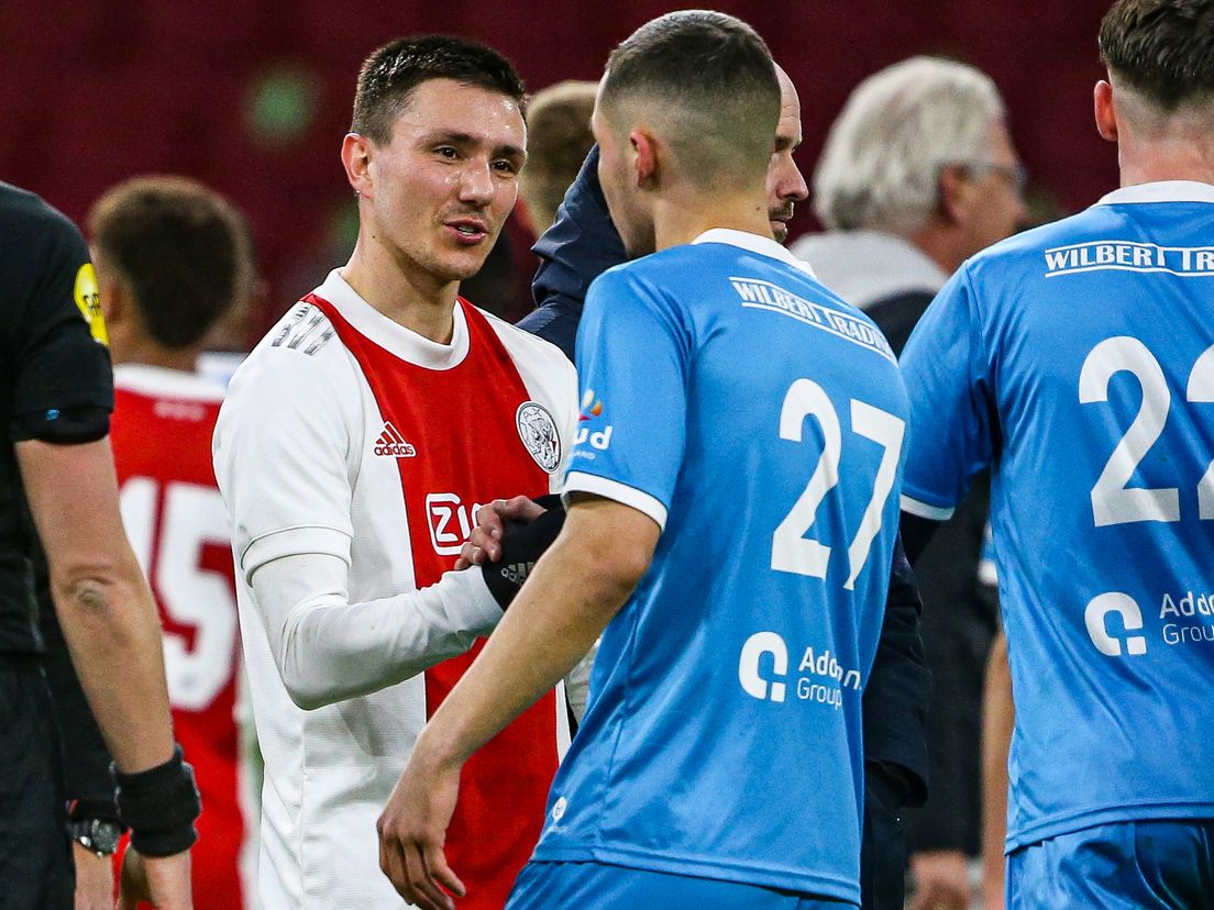 Devin Plank met Ajax-aanvaller Steven Berghuis