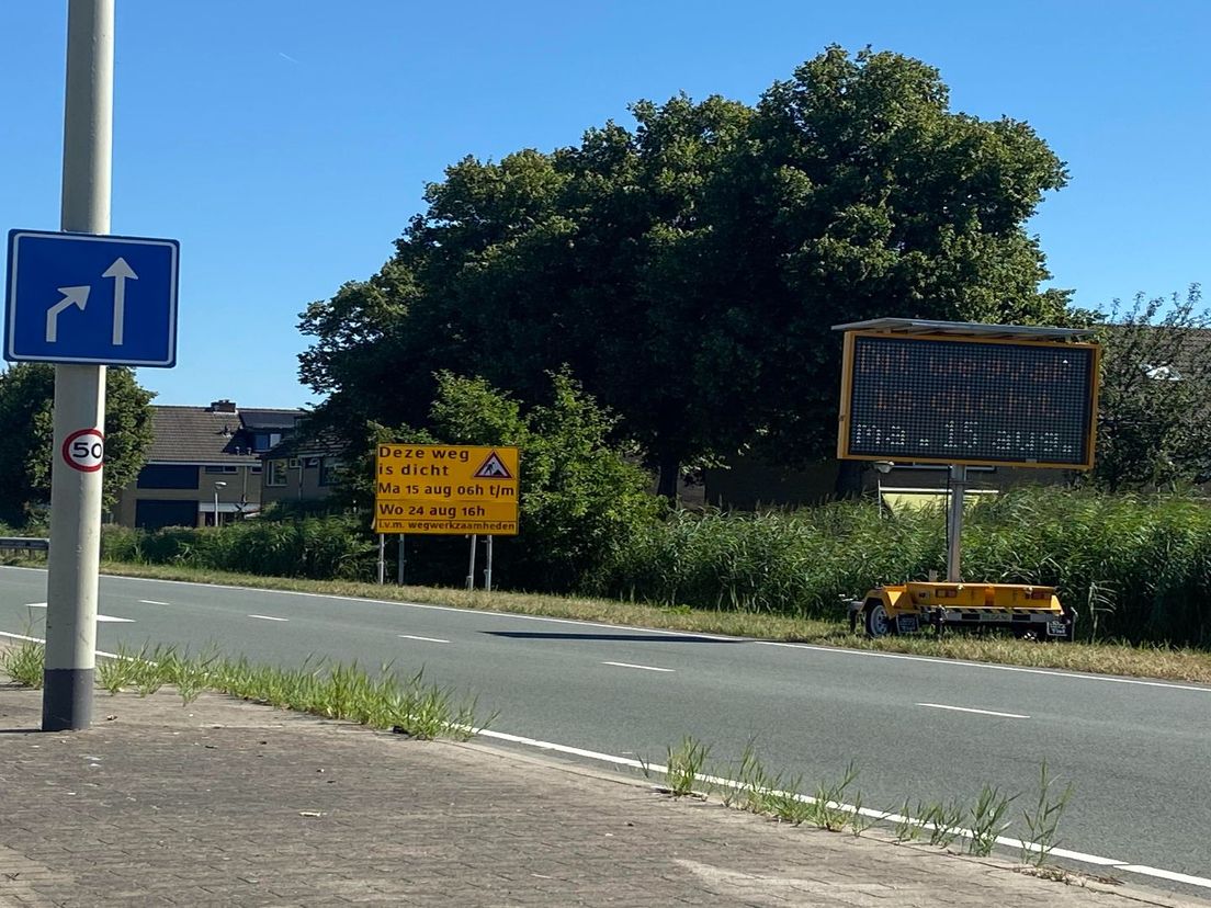 De Abram van Rijckevoorselweg in Capelle aan den IJssel is van 15 t/m 24 augustus afgesloten i.v.m wegwerkzaamheden