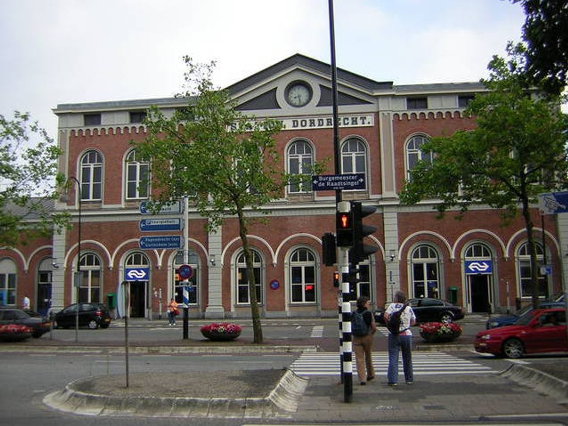 stationdordt.cropresize.tmp.jpg