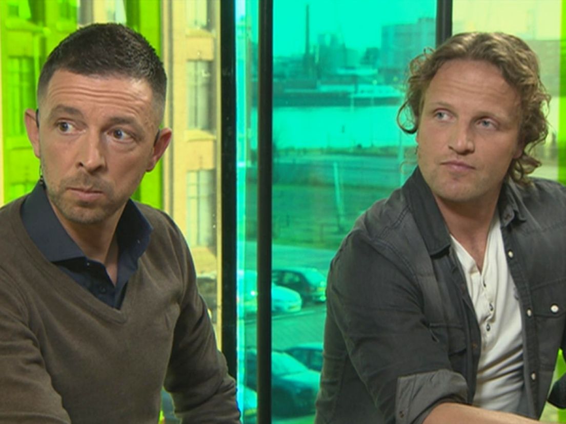Ronald Graafland (l) naast René van Dieren in FC Rijnmond