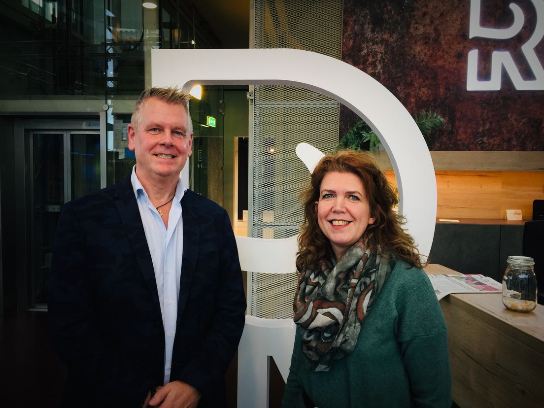 Ferry Hoogerheijde (Belastingdienst) en Astrid Ponsioen (Kamer van Koophandel)